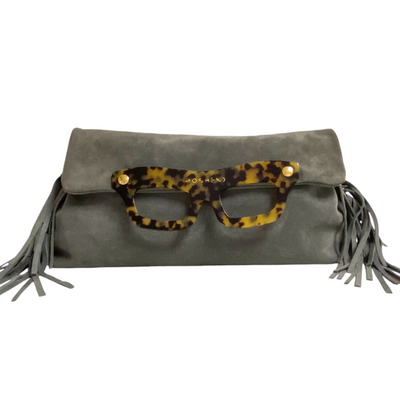 Pochette Lucy in suede grigio e frange